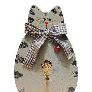 VTG Y2K Primitive Folkart Cat Decor Figurine Rustic Wood Shelf Sitter w/Hook 6"